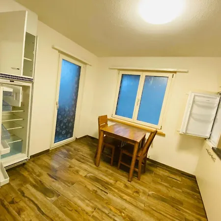 3 - Bedroom - 48 Apartament *