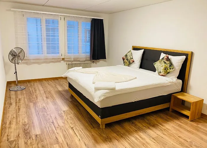 3 - Bedroom - 48 Apartament